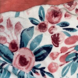 Floral Print Plush Blanket